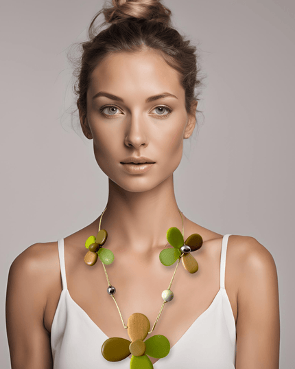 Adjustable flower inspired necklace - Sundara Joon