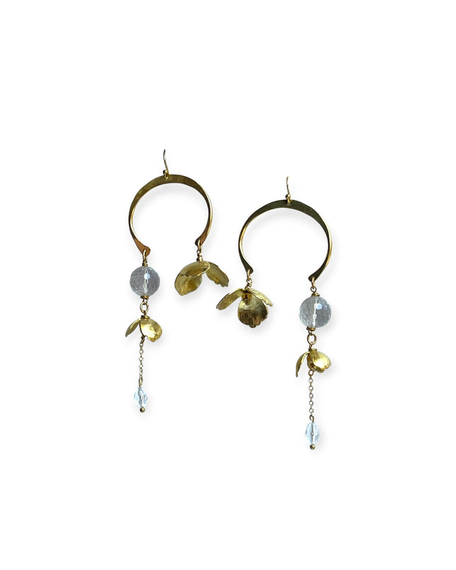 Balancing floral earrings - Sundara Joon