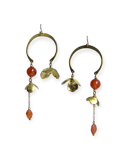 Balancing floral earrings - Sundara Joon