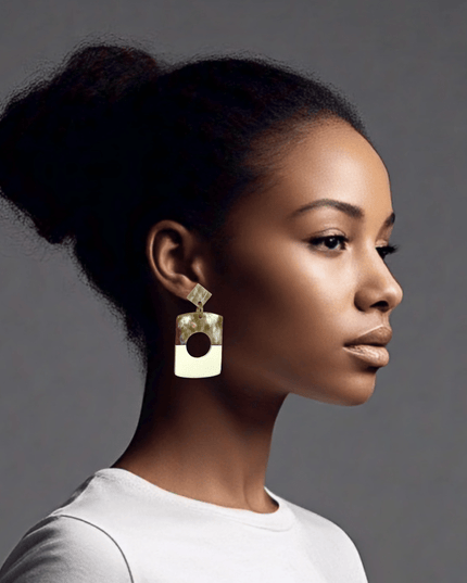 Drop rectangular earrings with a circular cutout - Sundara Joon