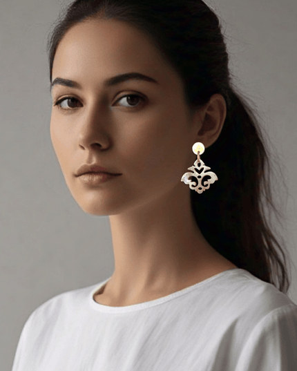 Fleur de lys inspired shaped earrings - Sundara Joon