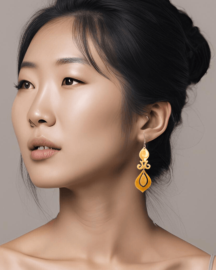 Organic design earrings in fleur de lys - Sundara Joon