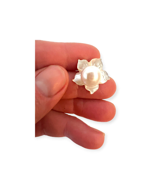 Pearl stud earrings with a floral design option - Sundara Joon