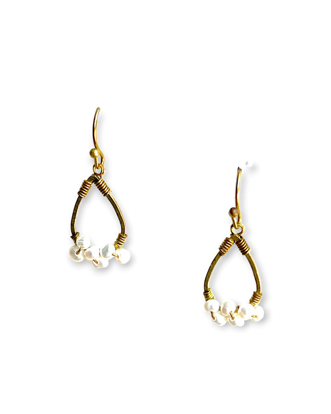 Petite freshwater pearl drop earrings - Sundara Joon