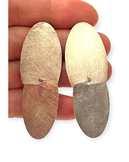 Silver modern oval drop statement earring - Sundara Joon