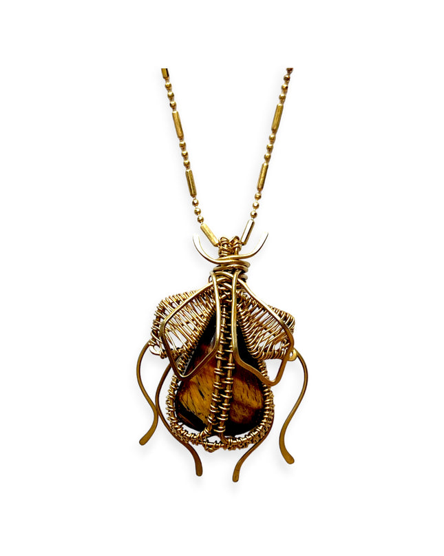 Agate love bug pendant necklace for a bit of whimsy - Sundara Joon