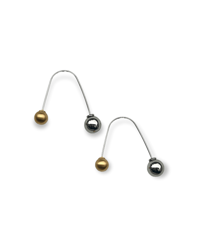 Balancing yin and yang earrings that make a statement - Sundara Joon