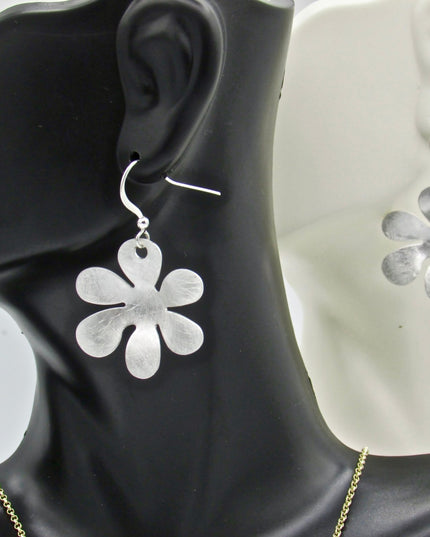 Drop flower earrings offer mod appeal - Sundara Joon