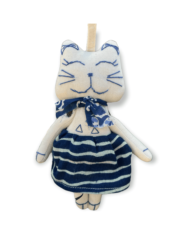 Feline fabric companionSundara Joon