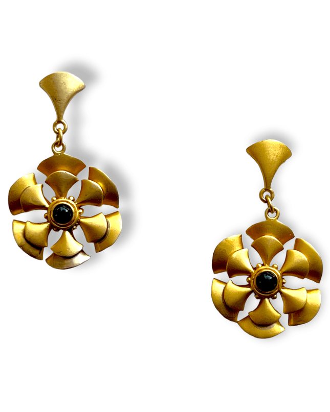 Floral pattern drop earring - Sundara Joon