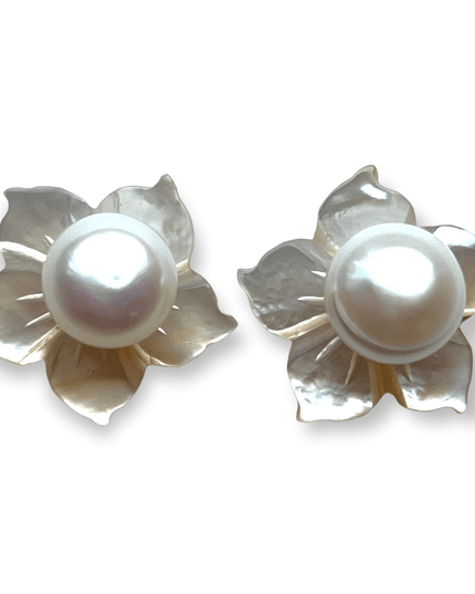 Pearl stud earrings with a floral design option - Sundara Joon