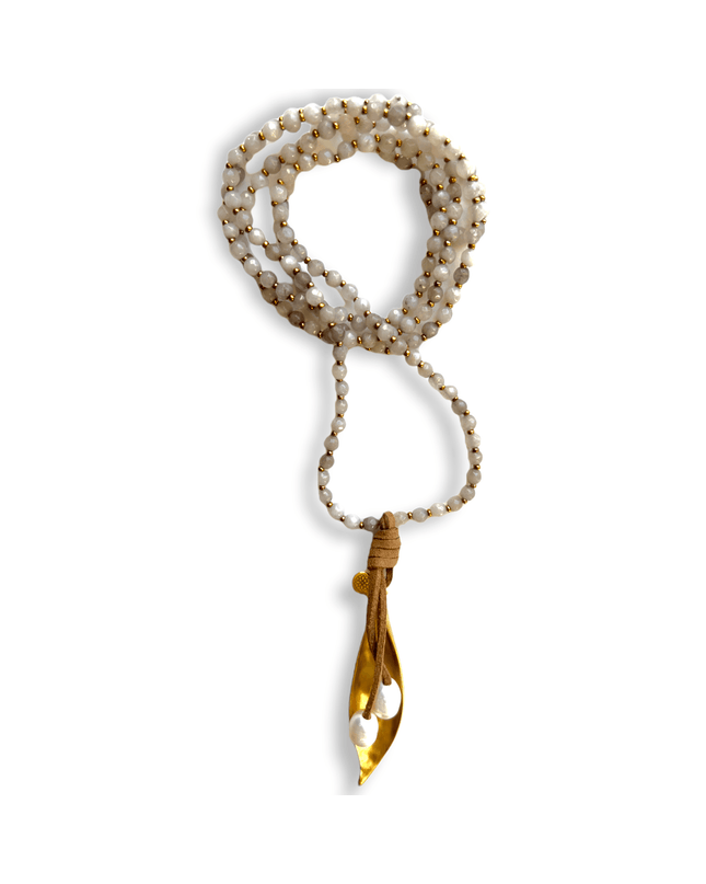 Quartz organic design necklace with pearls - Sundara Joon